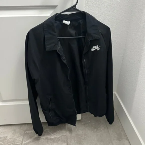Nike SB Jacket - Picture 4 of 5
